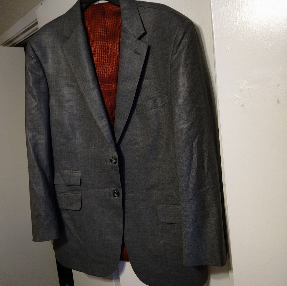 Suite - Picture 3 of 10